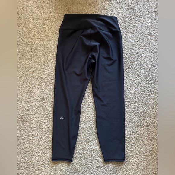 ALO Leggings - Picture 4 of 4